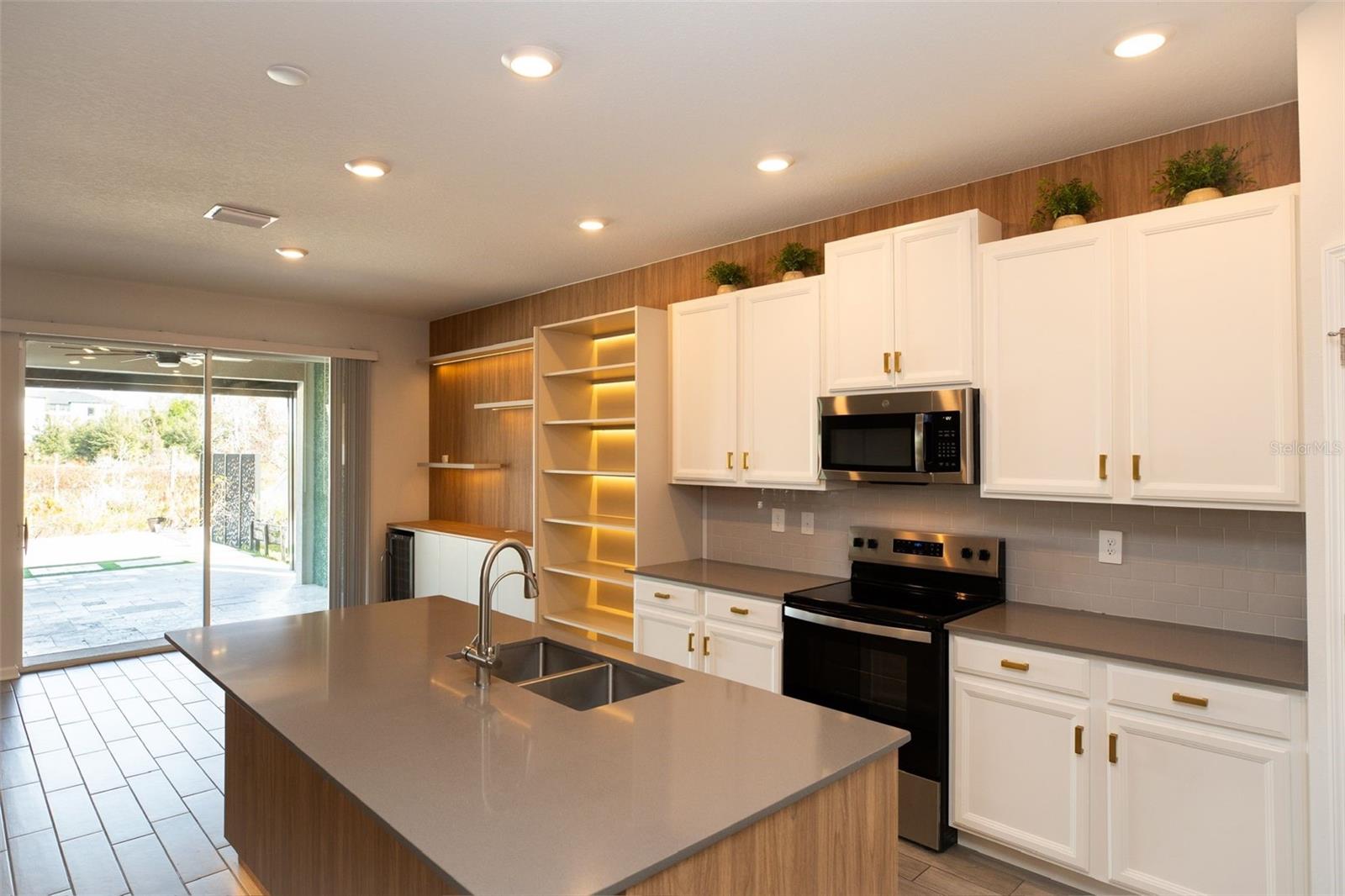 8162 SAYINGS DR, WINTER GARDEN, FL, 34787