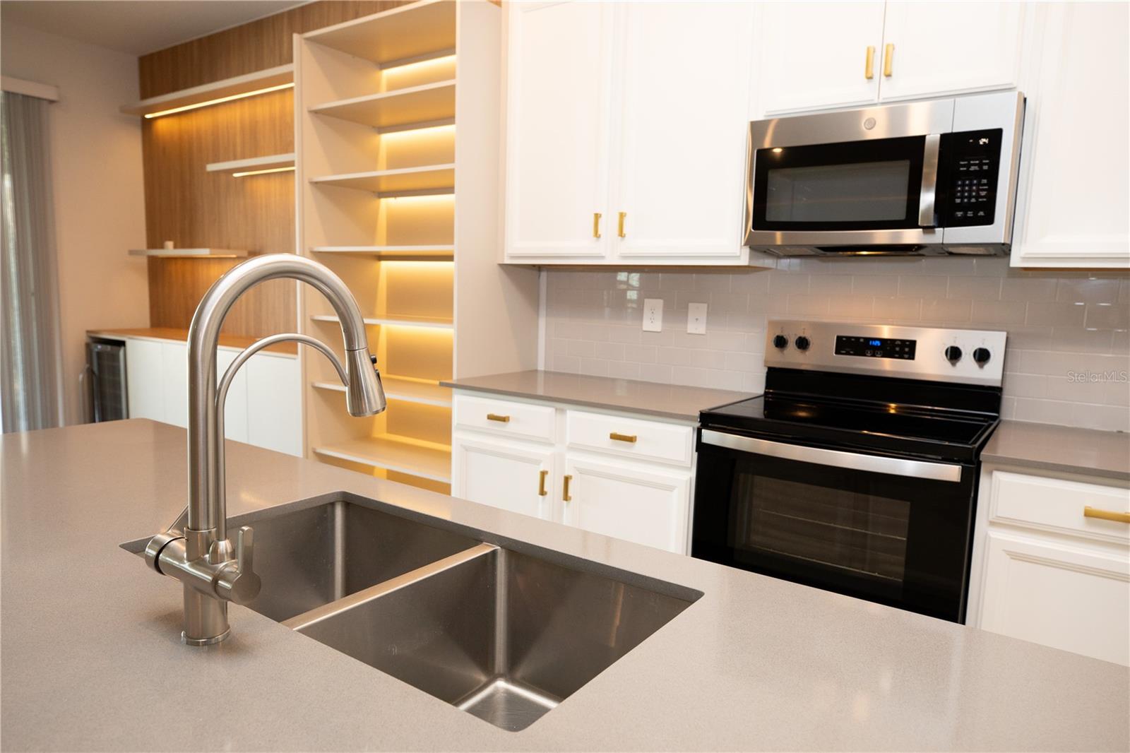 8162 SAYINGS DR, WINTER GARDEN, FL, 34787