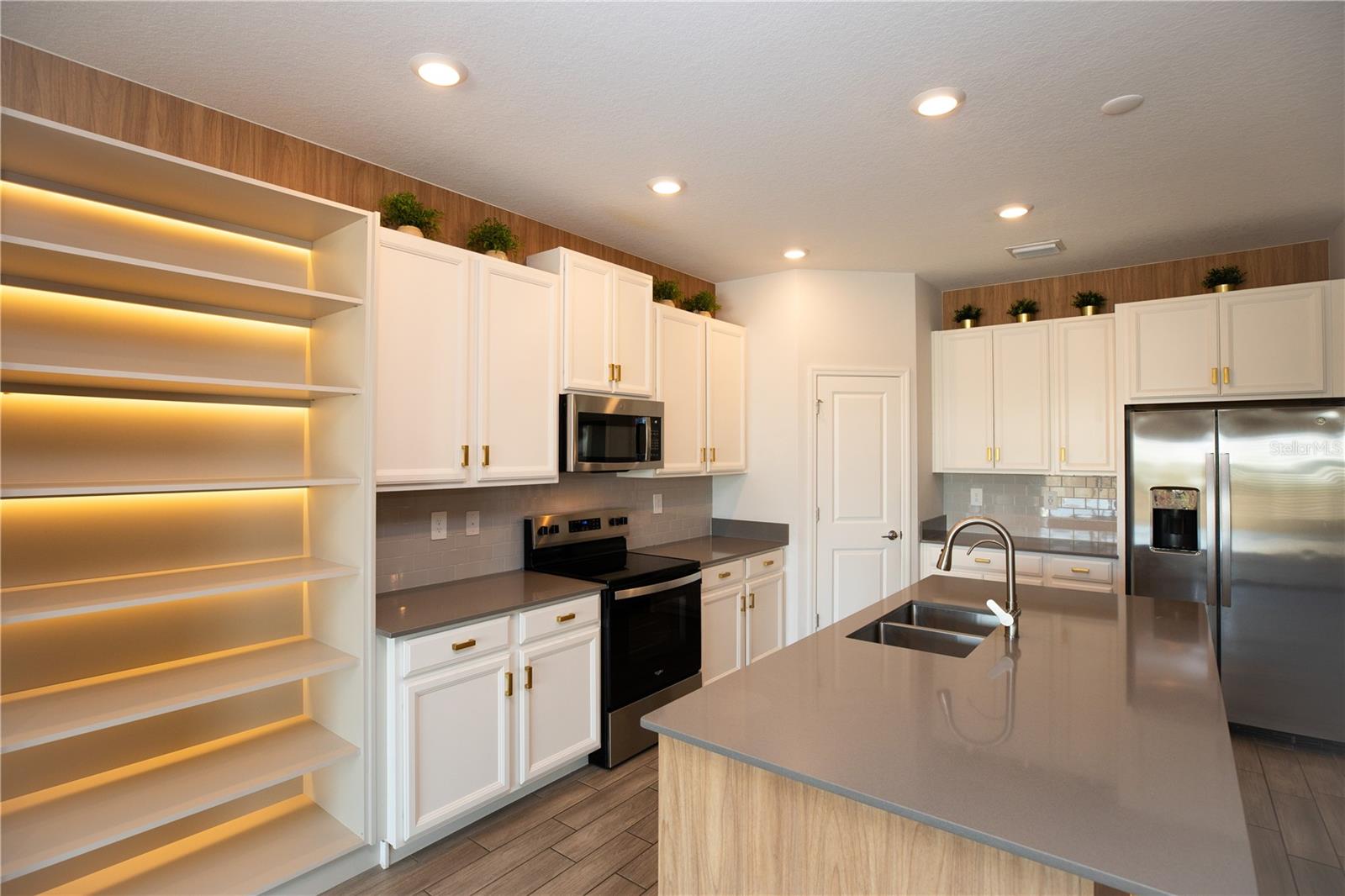8162 SAYINGS DR, WINTER GARDEN, FL, 34787