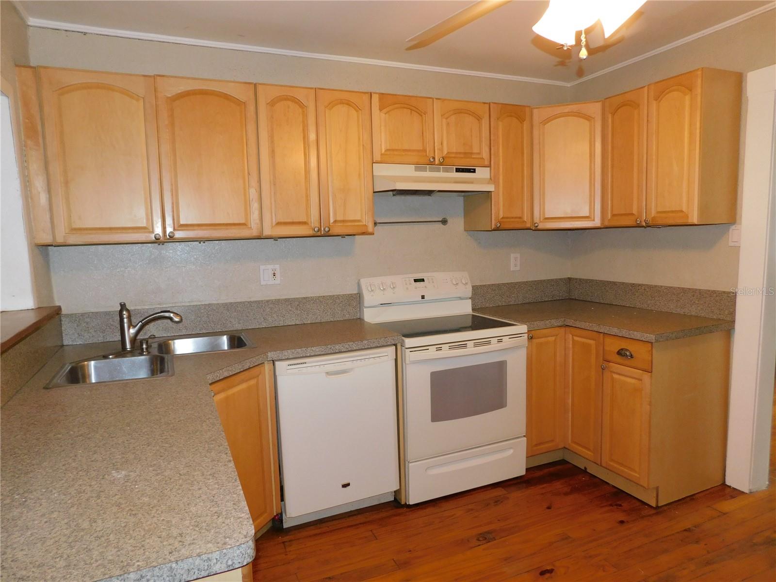 675 WOODDELL DR, SAFETY HARBOR, FL, 34695