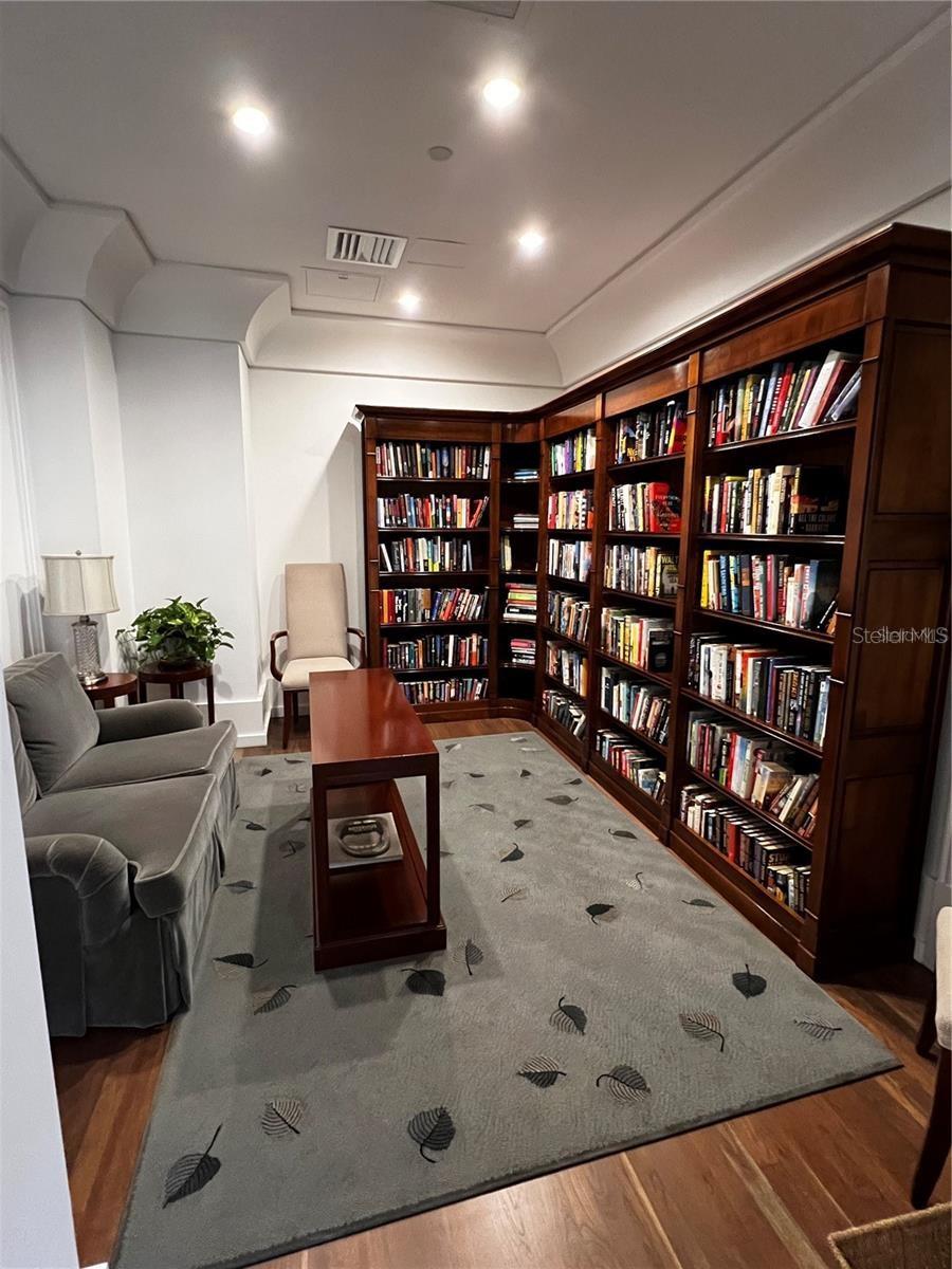 1350 MAIN ST #200, SARASOTA, FL, 34236