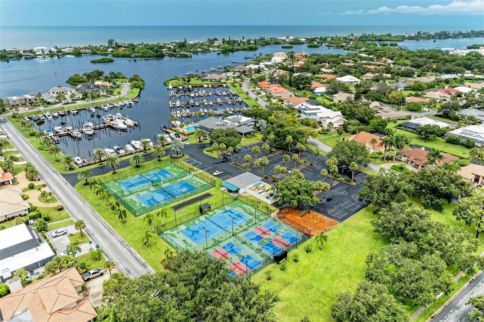 221 LOOKOUT POINT DR, OSPREY, FL, 34229
