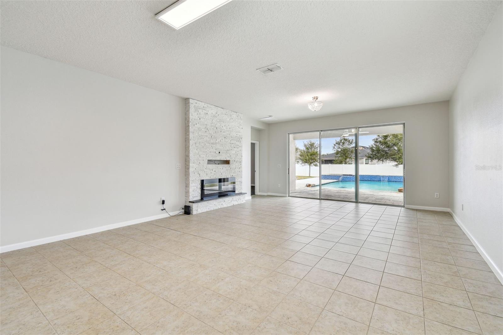 12332 PRAIRIE VALLEY LN, RIVERVIEW, FL, 33579