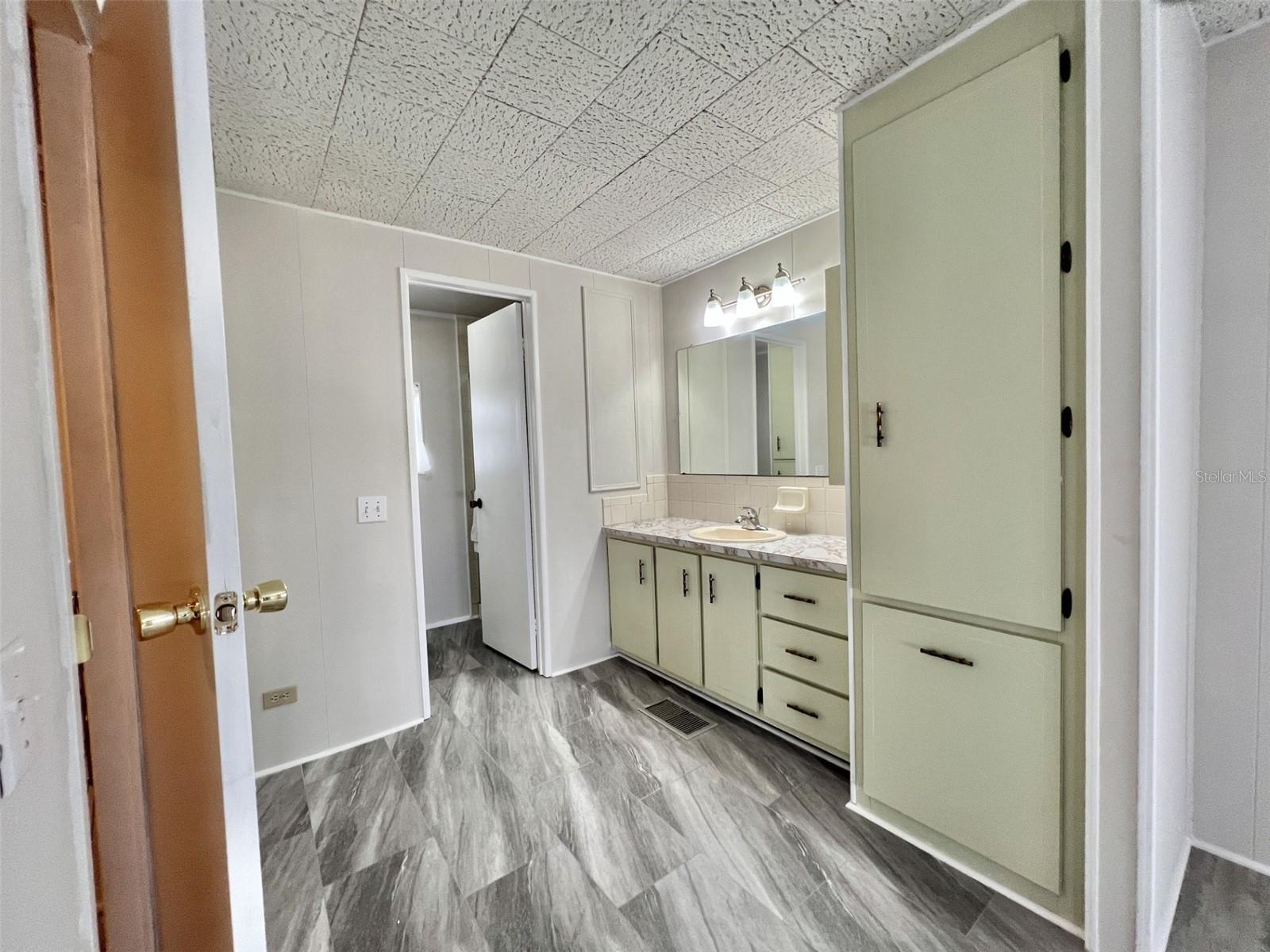 149 ROYAL PALM DR, LEESBURG, FL, 34748