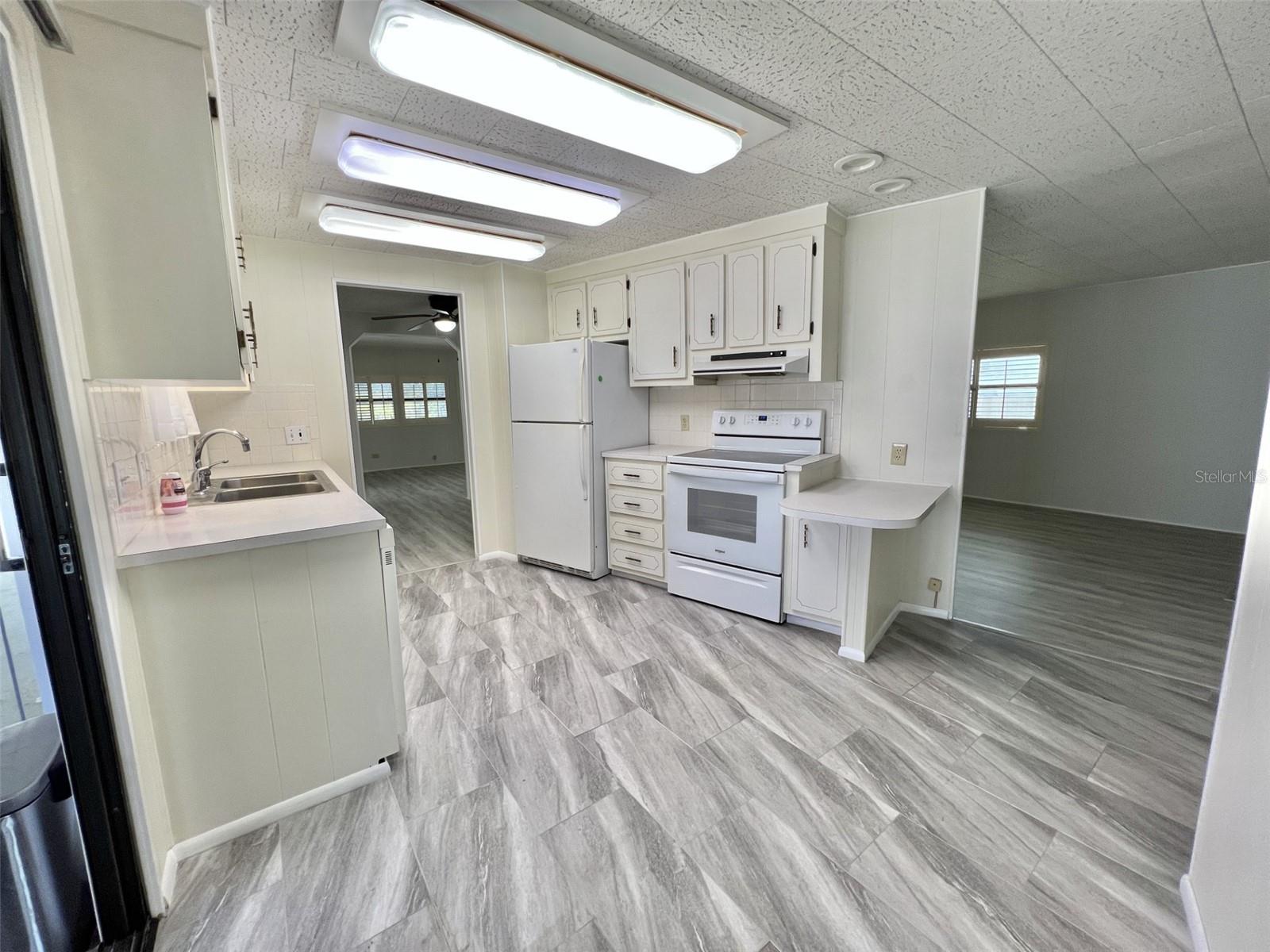 149 ROYAL PALM DR, LEESBURG, FL, 34748