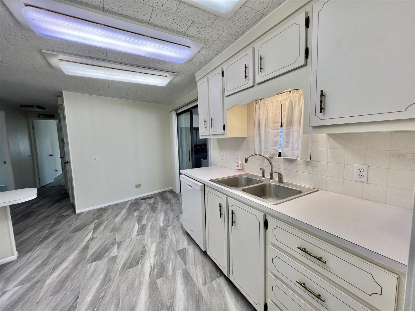 149 ROYAL PALM DR, LEESBURG, FL, 34748