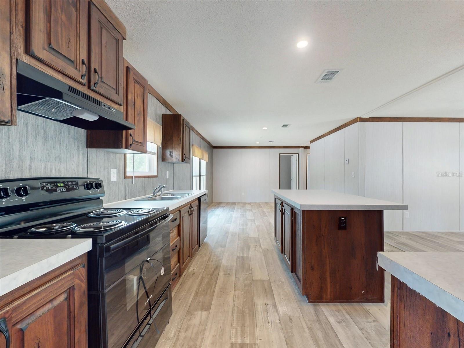 641 NE 130TH AVE, WILLISTON, FL, 32696