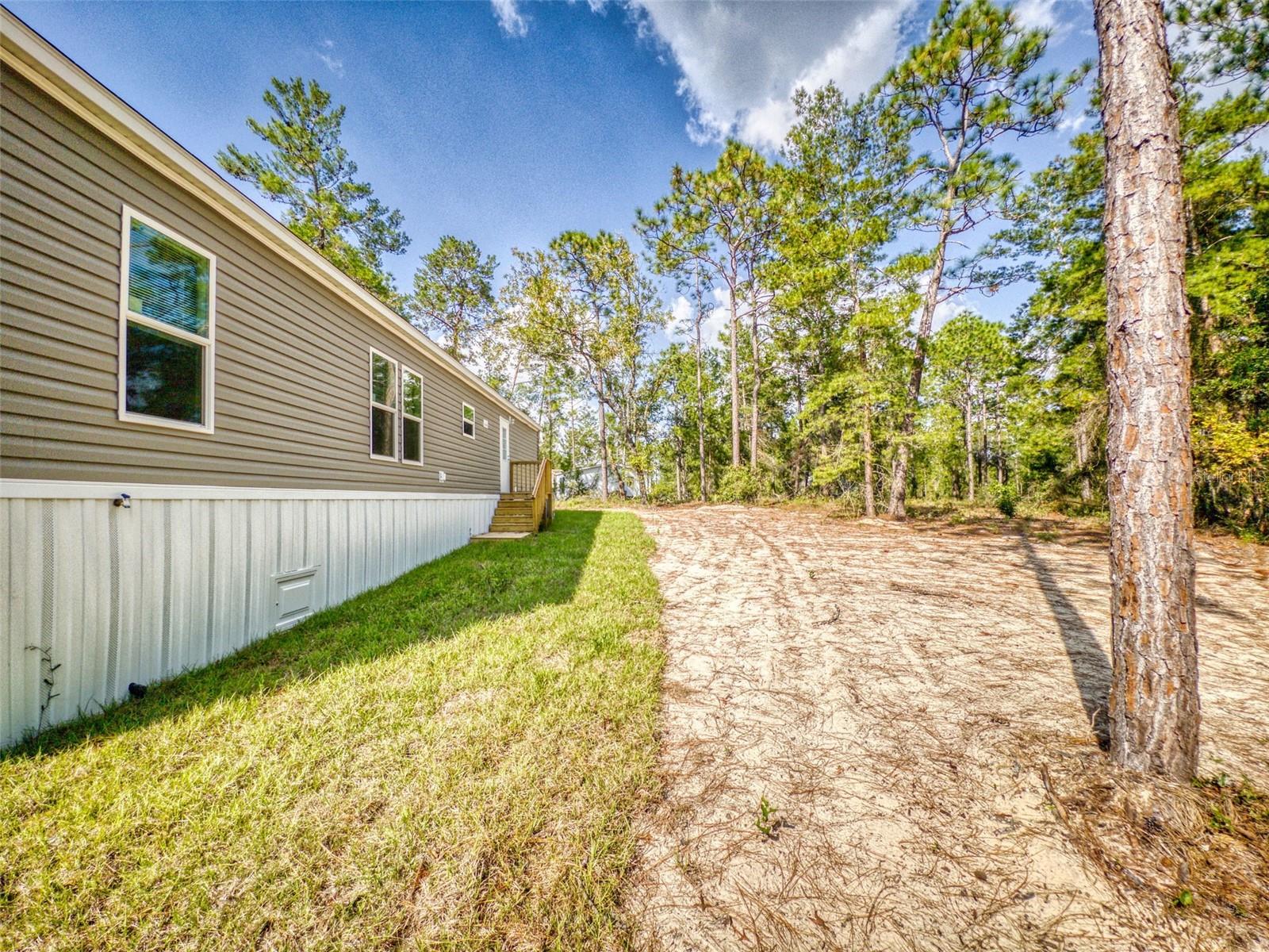 641 NE 130TH AVE, WILLISTON, FL, 32696