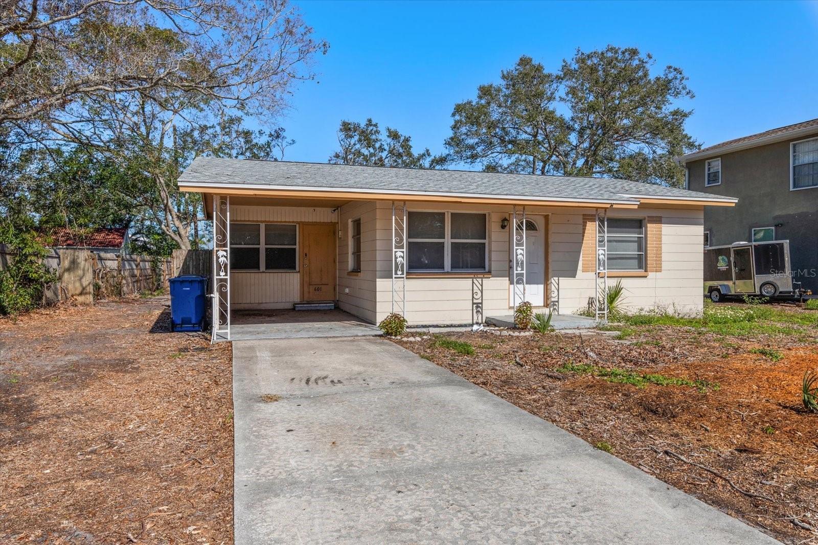 601 61ST AVE NE, ST PETERSBURG, FL, 33703