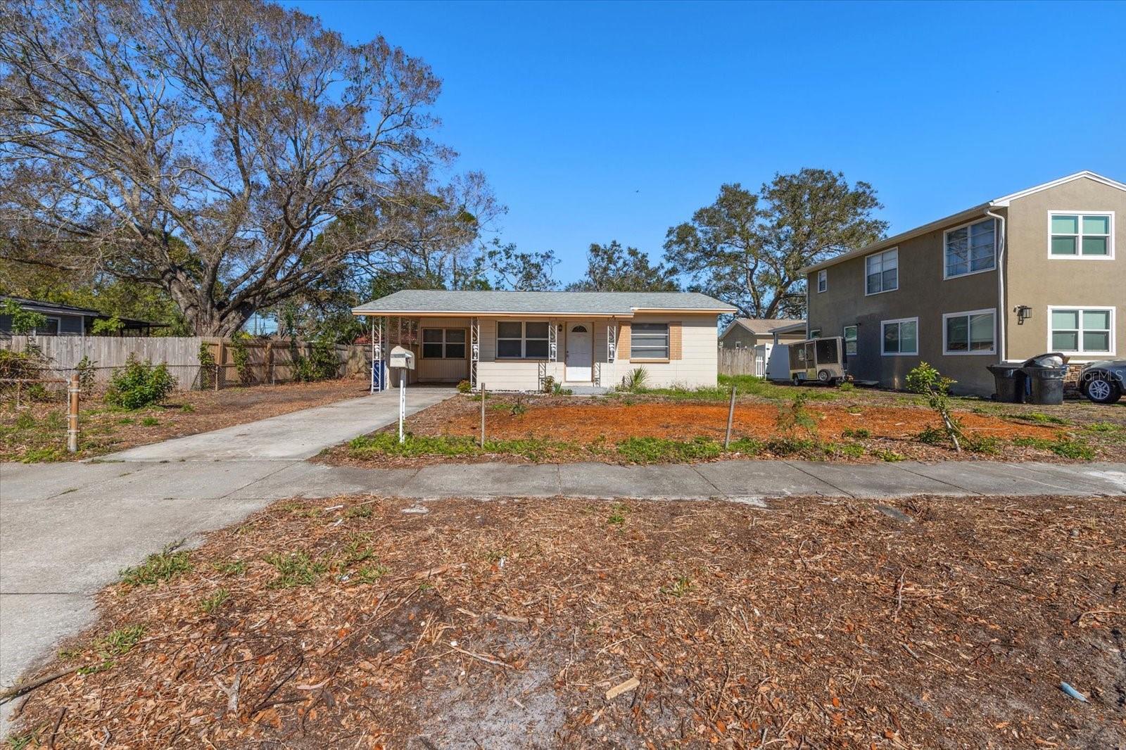 601 61ST AVE NE, ST PETERSBURG, FL, 33703