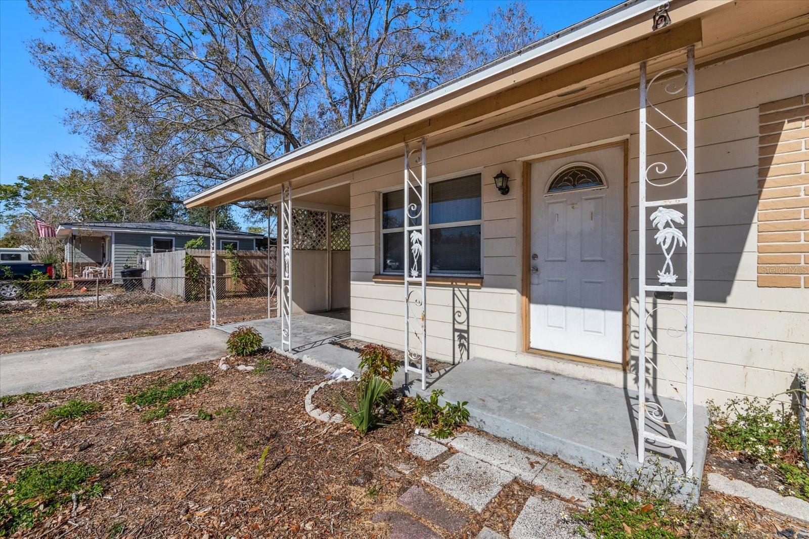 601 61ST AVE NE, ST PETERSBURG, FL, 33703