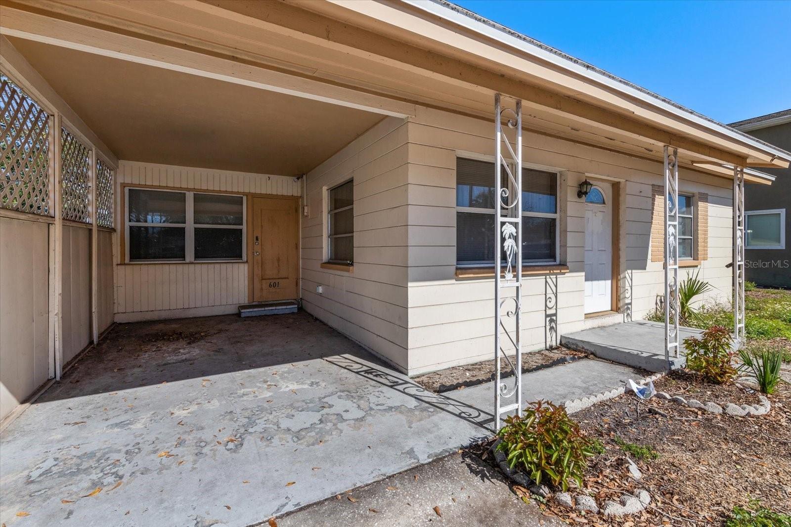 601 61ST AVE NE, ST PETERSBURG, FL, 33703