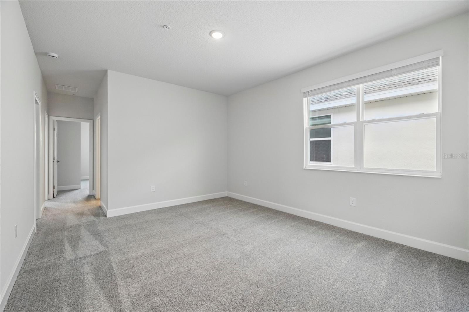 520 ORIENT AVE, DEBARY, FL, 32713