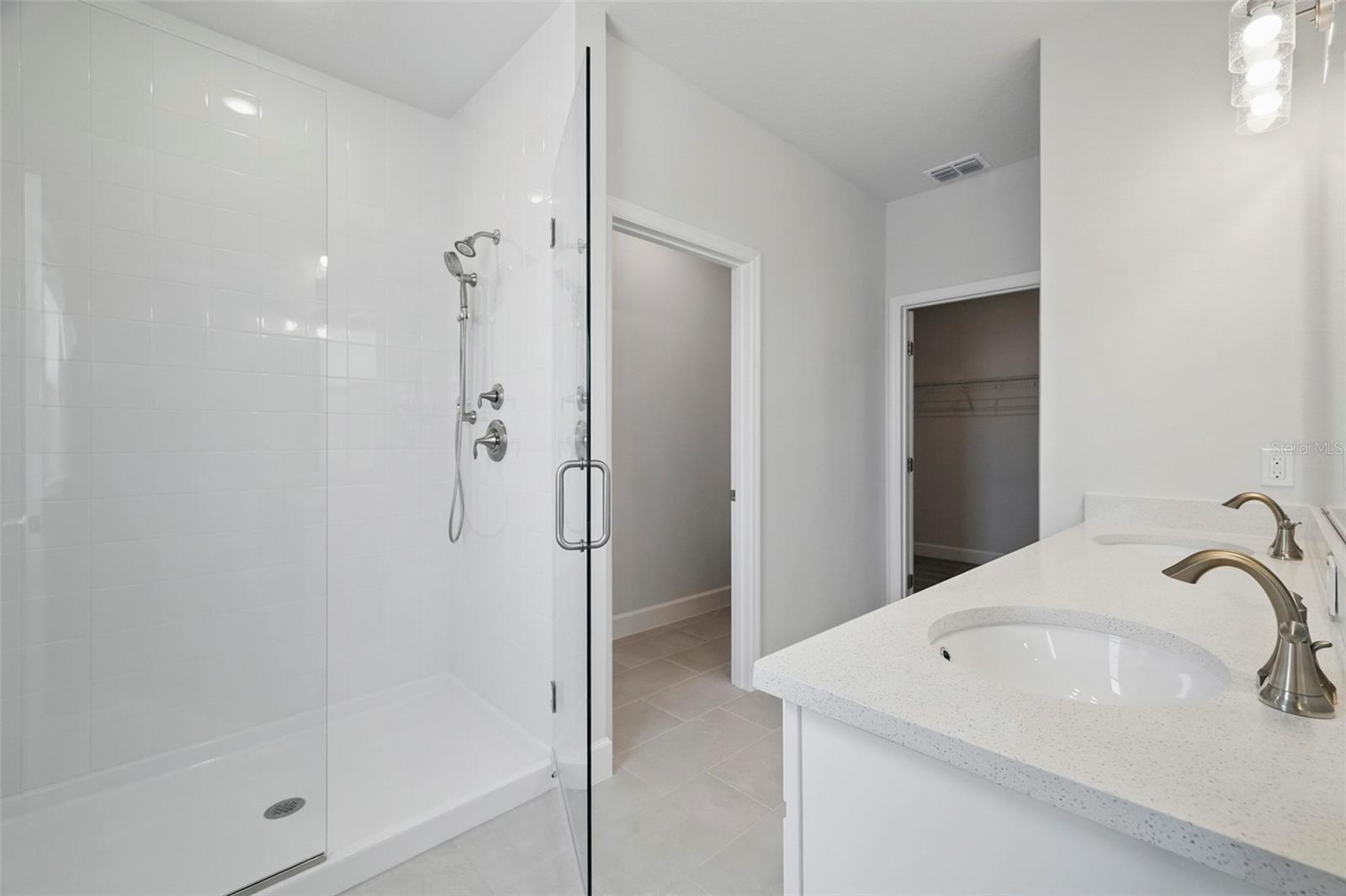 520 ORIENT AVE, DEBARY, FL, 32713