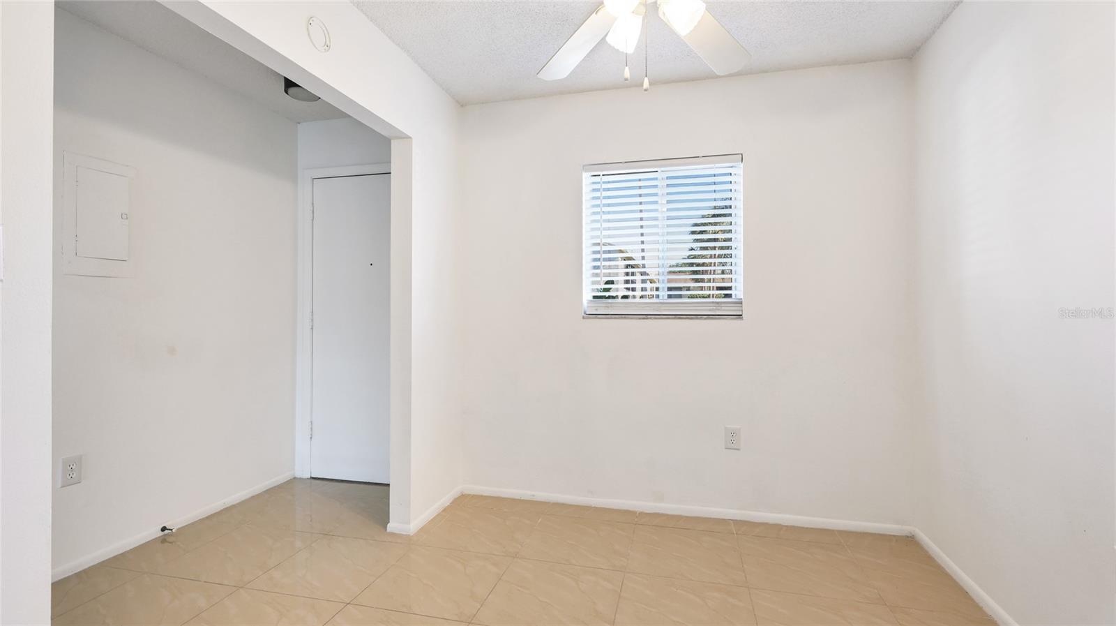 2782 WOODGATE LN #18, SARASOTA, FL, 34231