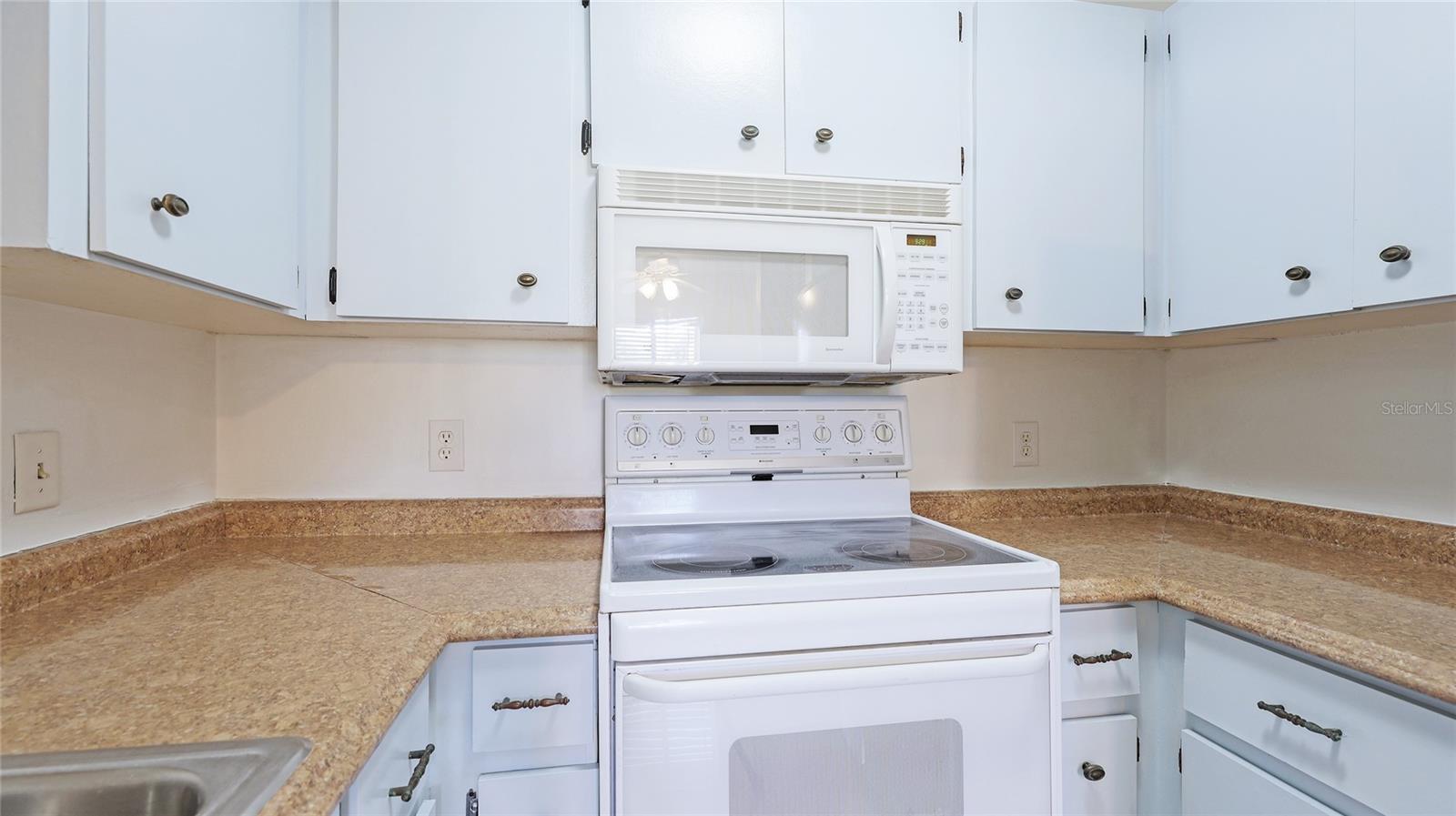 2782 WOODGATE LN #18, SARASOTA, FL, 34231