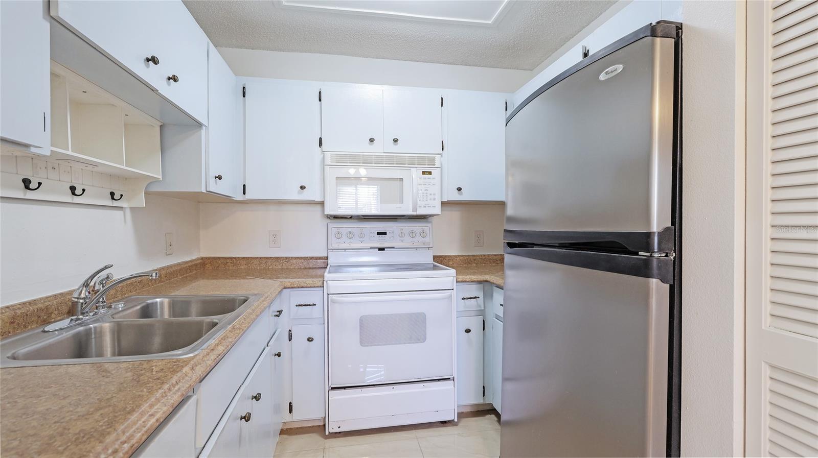 2782 WOODGATE LN #18, SARASOTA, FL, 34231