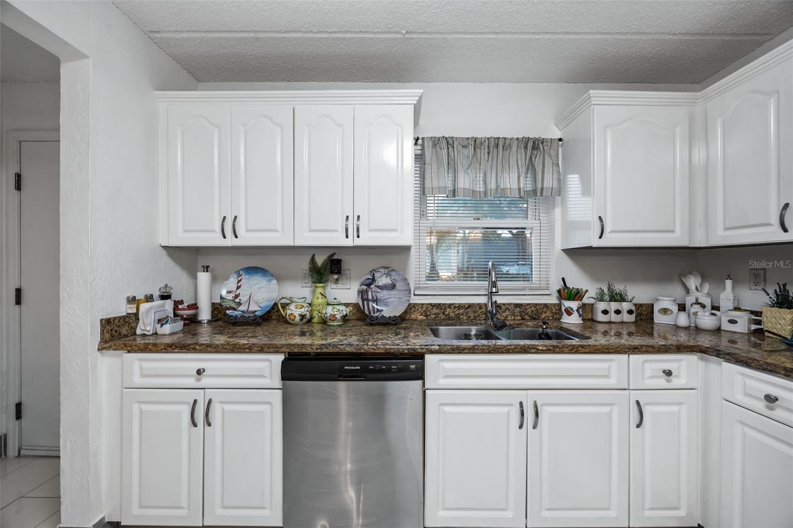 2835 SOMERSET PARK DR #103, TAMPA, FL, 33613
