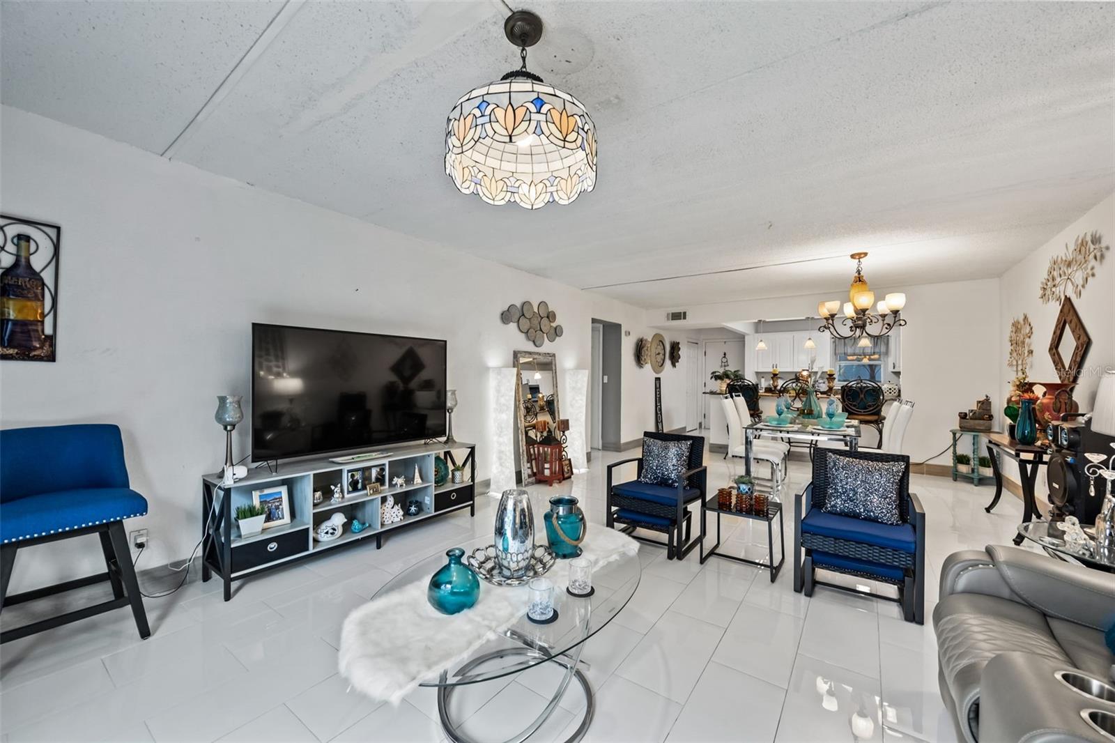 2835 SOMERSET PARK DR #103, TAMPA, FL, 33613