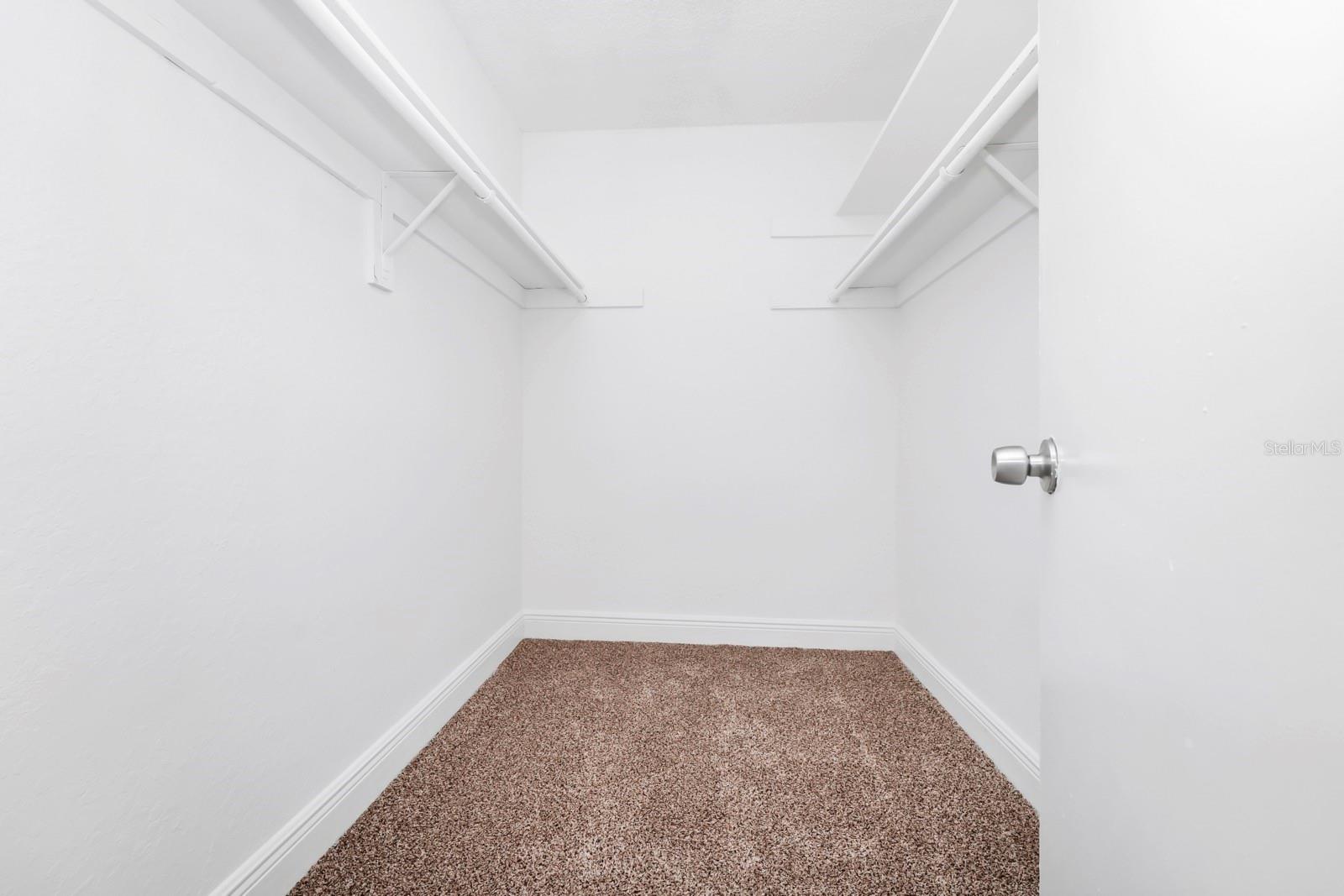 5600 DEVONBRIAR WAY #204, ORLANDO, FL, 32822