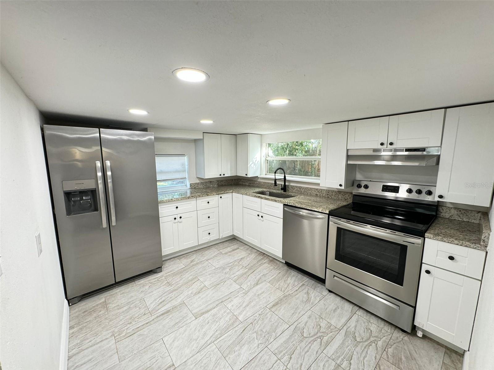 LENOX PLACE SUB, LAKELAND, FL, 33803