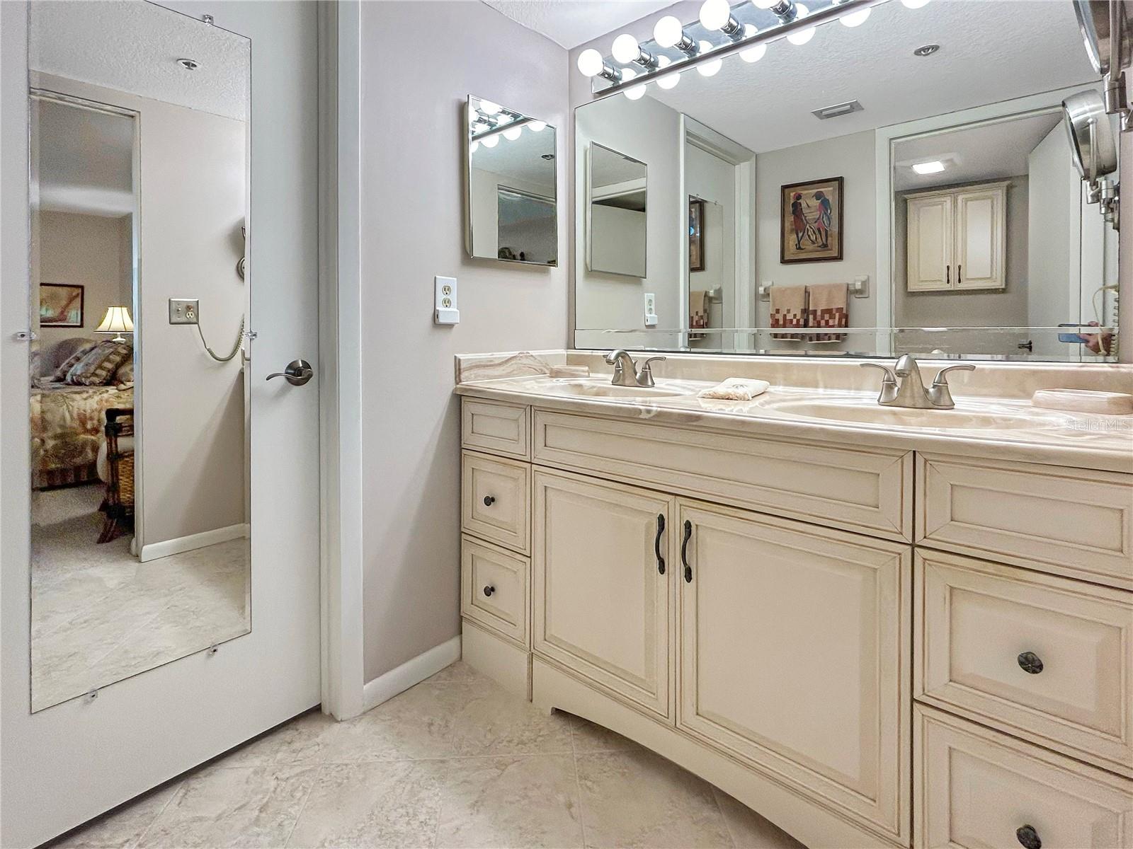 3100 N HIGHWAY A1A #803, HUTCHINSON ISLAND, FL, 34949