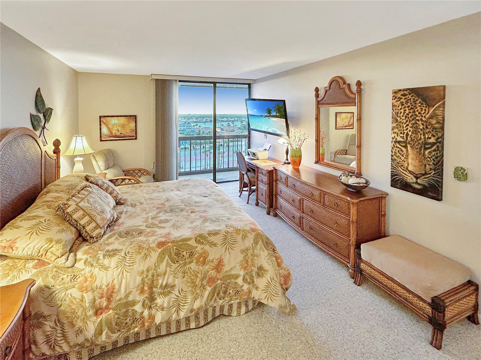 3100 N HIGHWAY A1A #803, HUTCHINSON ISLAND, FL, 34949