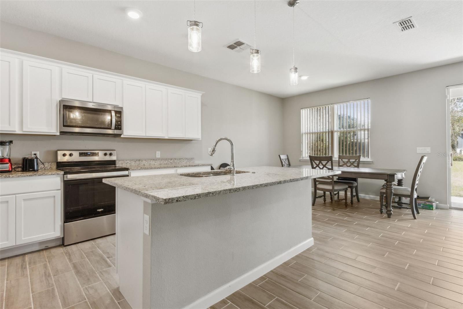 2210 5TH AVE, DELAND, FL, 32724
