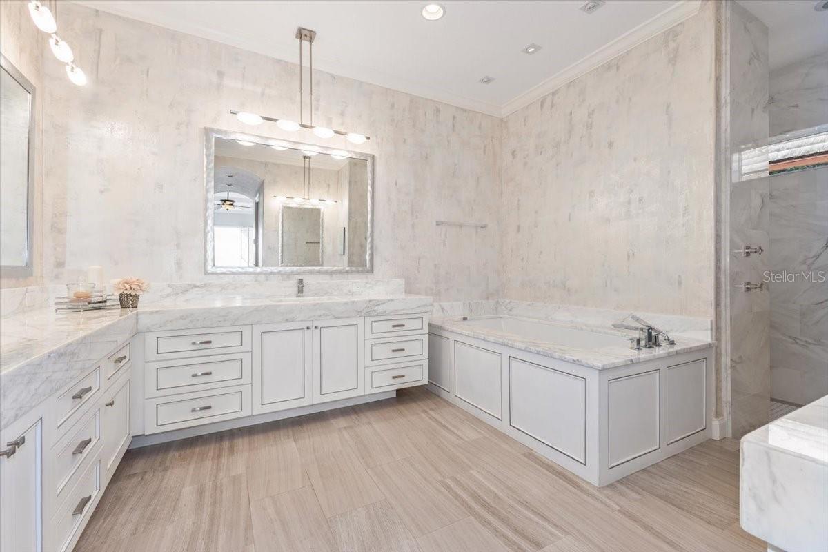 10018 LONE TREE LN, ORLANDO, FL, 32836