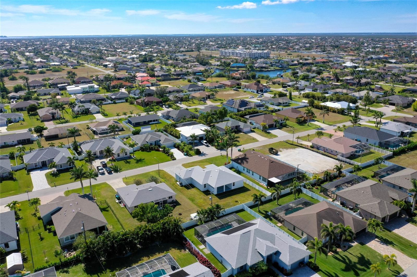 1827 SW 39TH TER, CAPE CORAL, FL, 33914