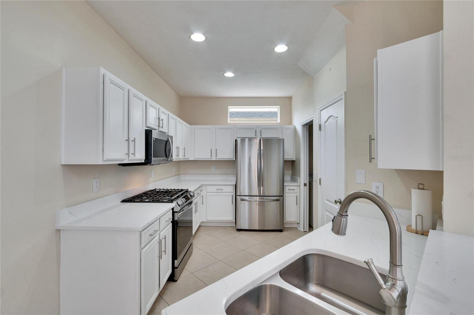 9105 CRYSTAL COMMONS WAY, TAMPA, FL, 33626