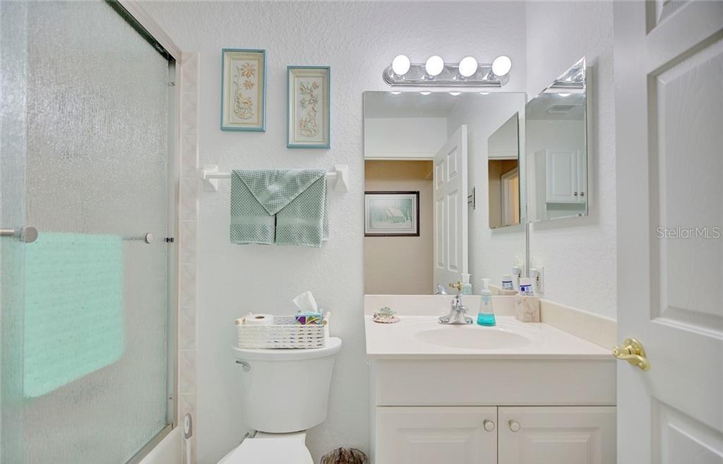 64 CLUBHOUSE LN, SEBRING, FL, 33876