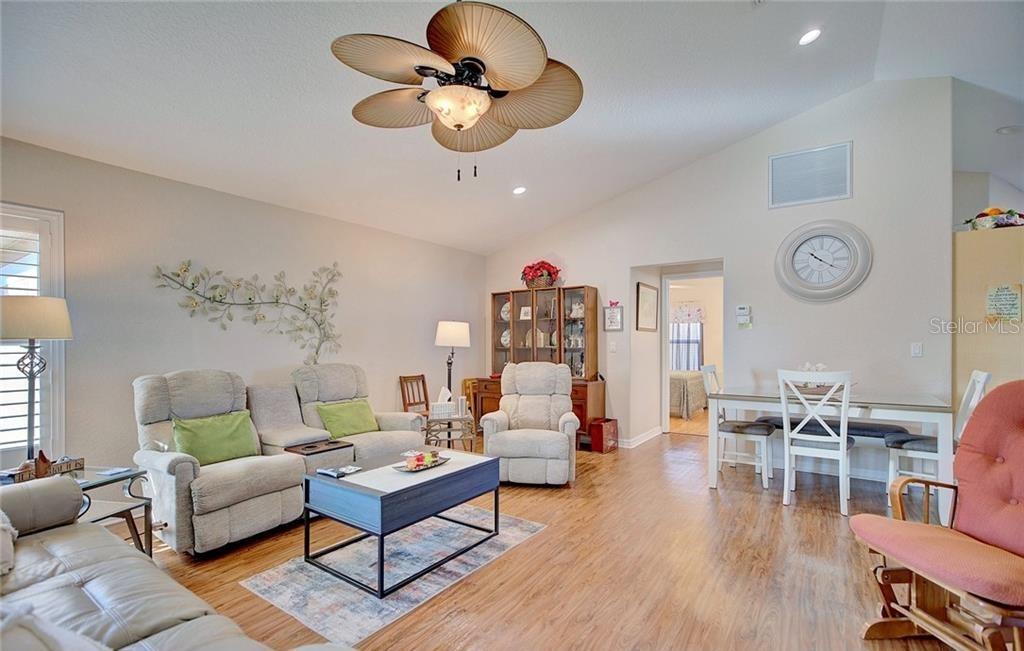 64 CLUBHOUSE LN, SEBRING, FL, 33876