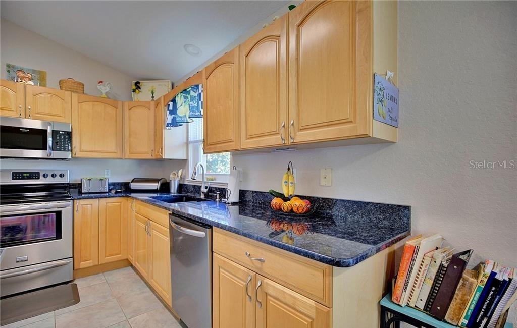 64 CLUBHOUSE LN, SEBRING, FL, 33876