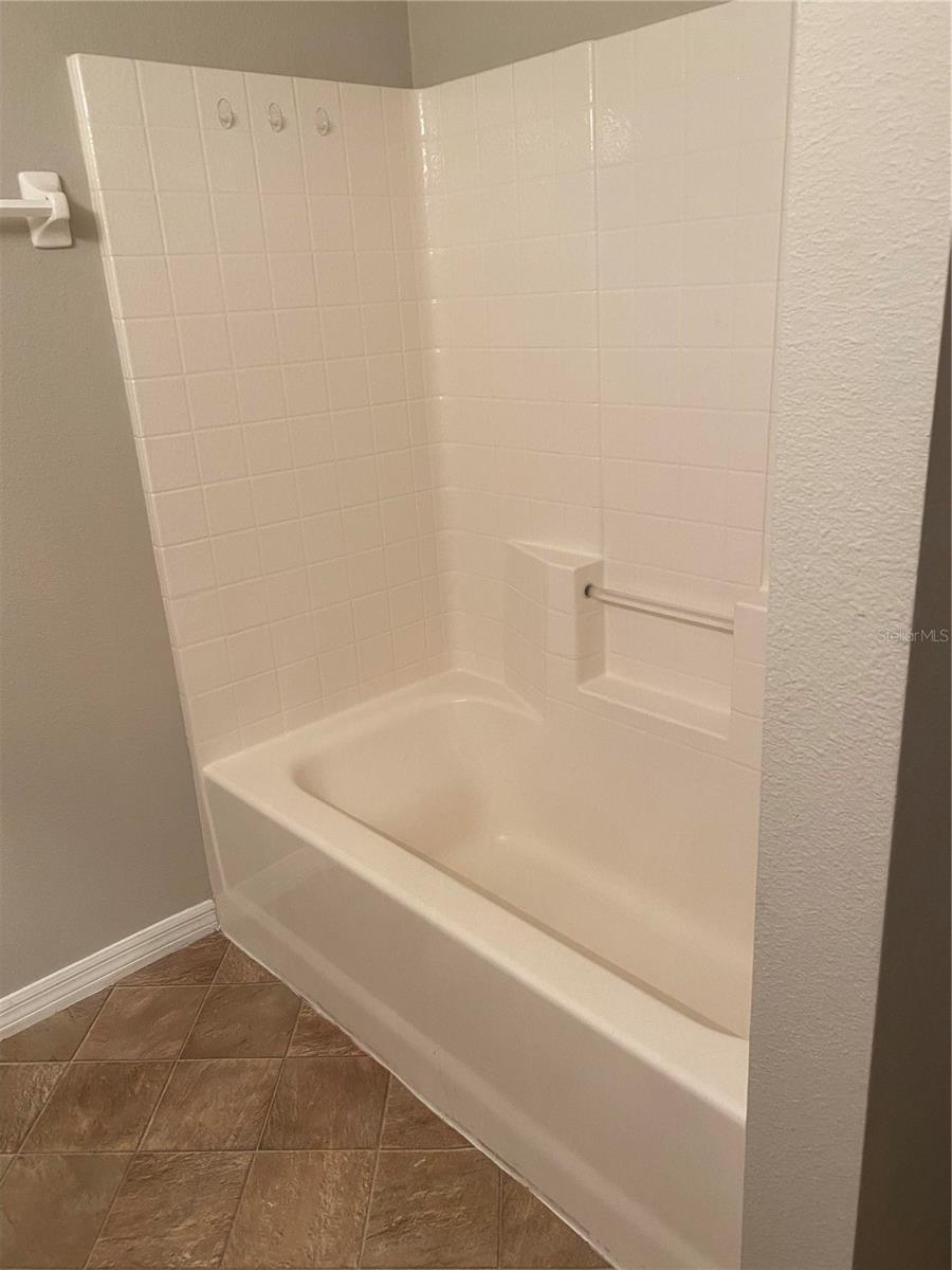 1212 CHESHIRE ST, GROVELAND, FL, 34736