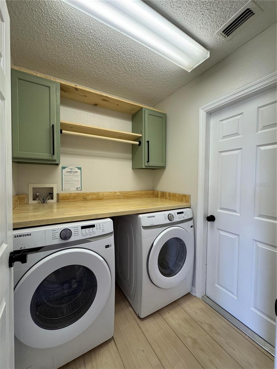 1212 CHESHIRE ST, GROVELAND, FL, 34736