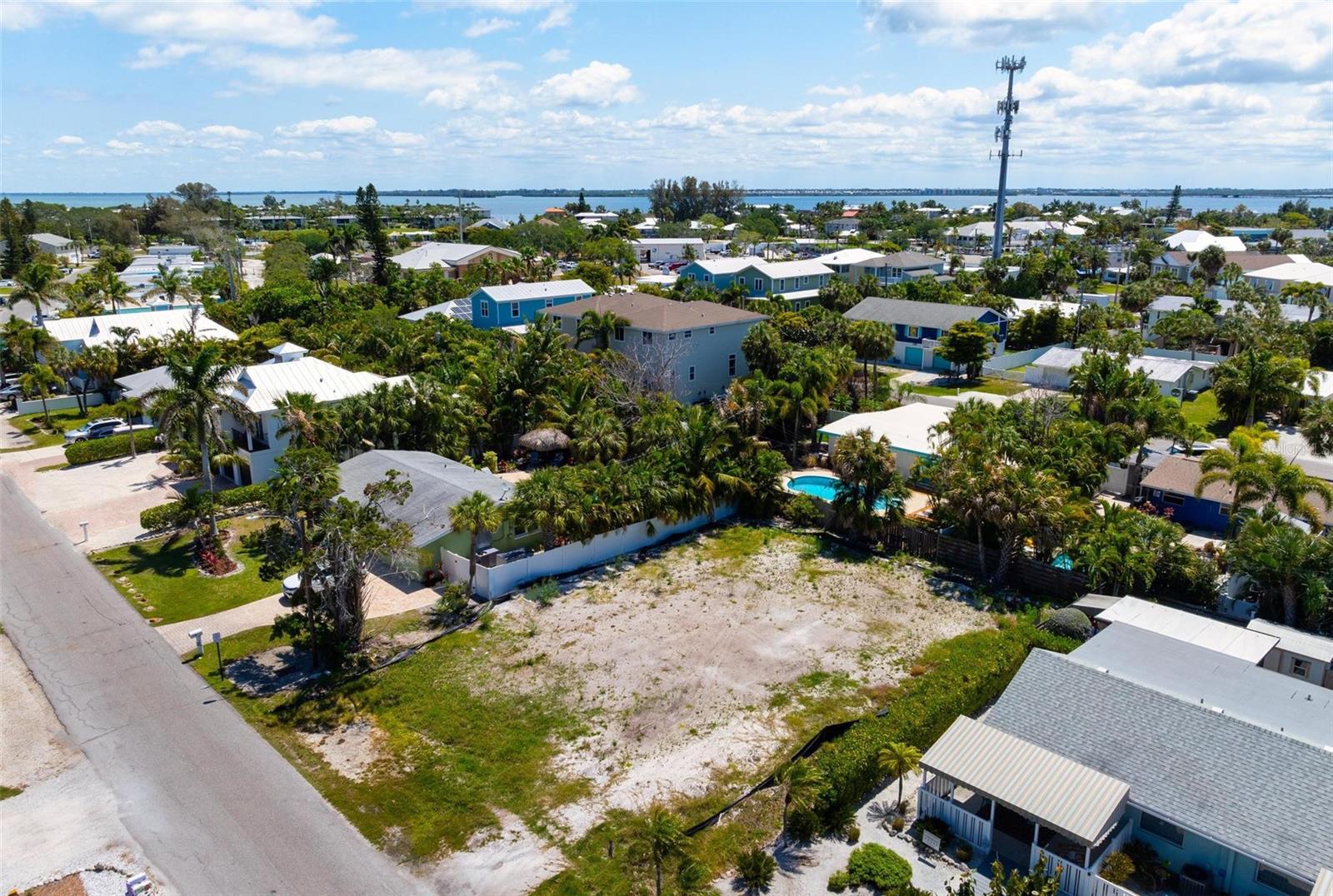 307 62ND ST, HOLMES BEACH, FL, 34217