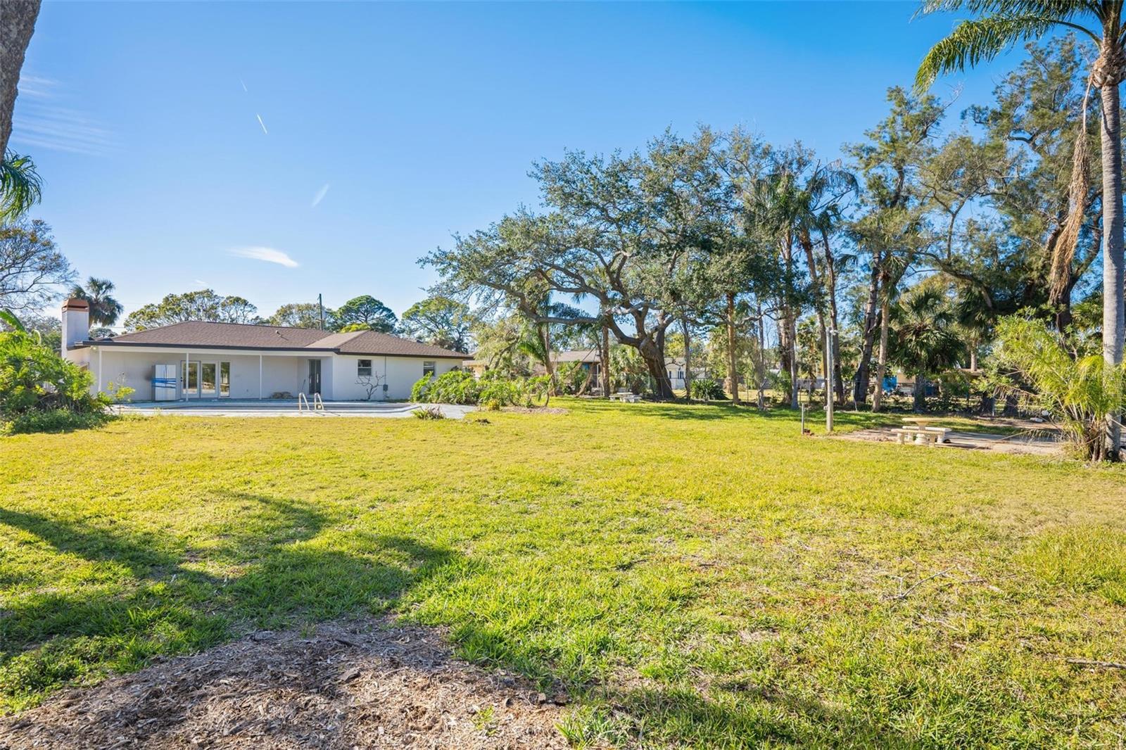 716 RIVERSIDE DR, TARPON SPRINGS, FL, 34689