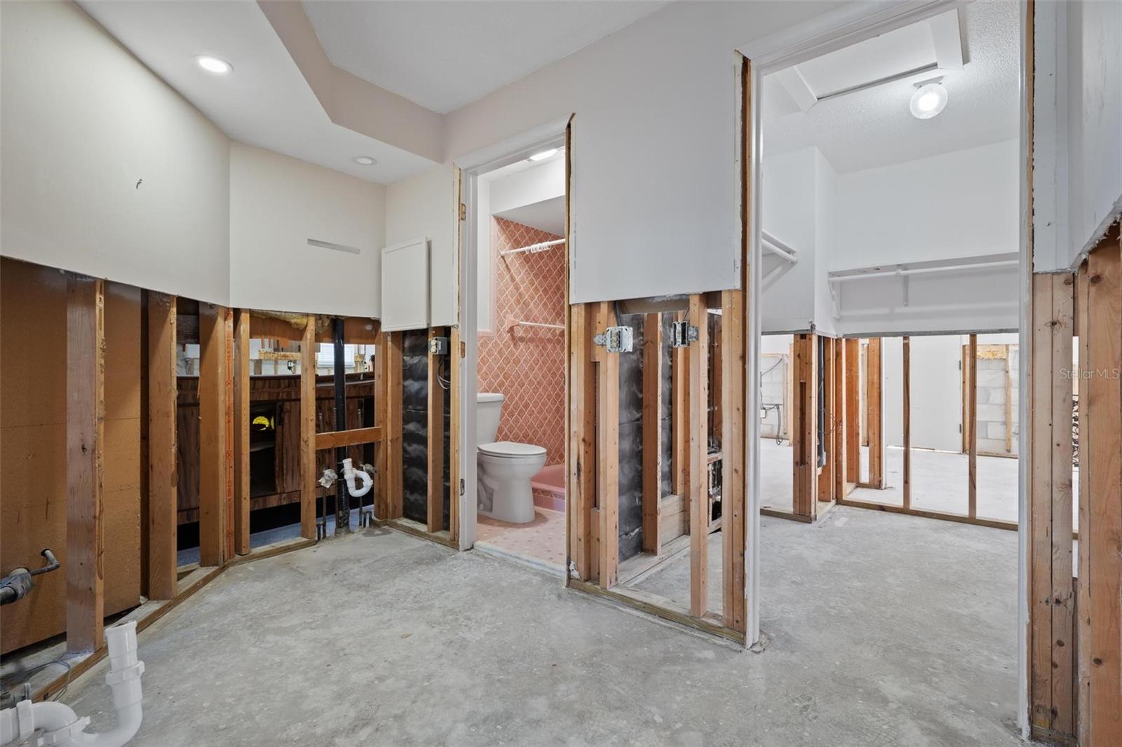 716 RIVERSIDE DR, TARPON SPRINGS, FL, 34689