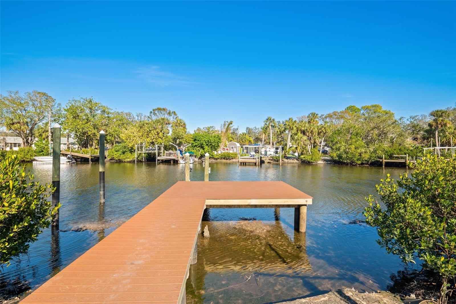 716 RIVERSIDE DR, TARPON SPRINGS, FL, 34689