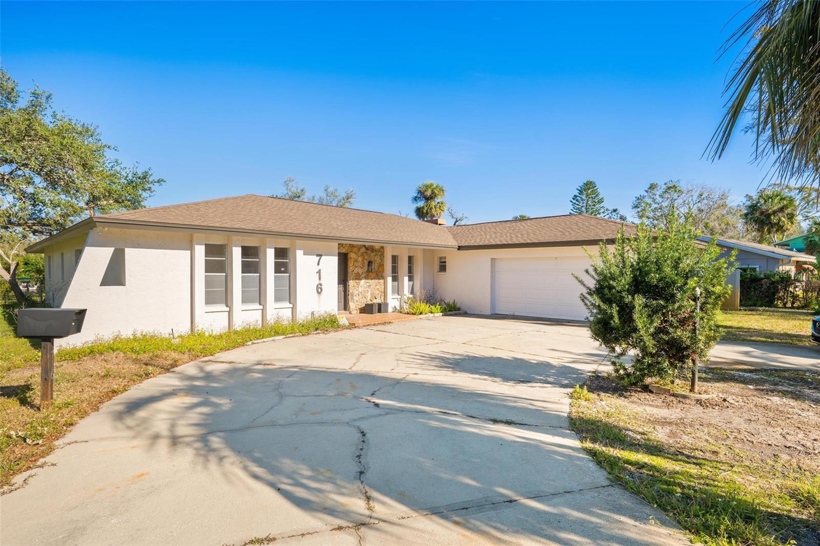 716 RIVERSIDE DR, TARPON SPRINGS, FL, 34689
