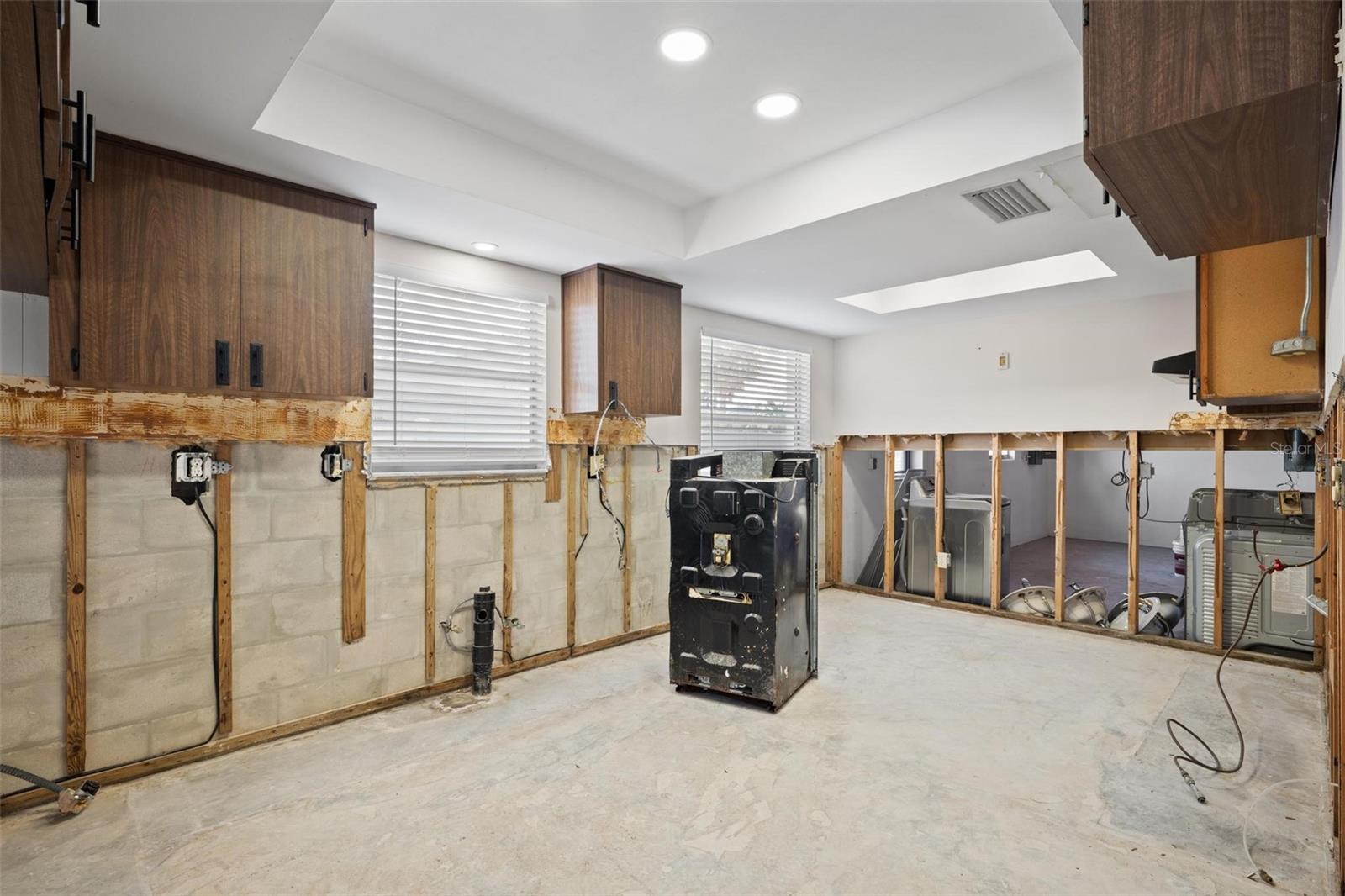 716 RIVERSIDE DR, TARPON SPRINGS, FL, 34689