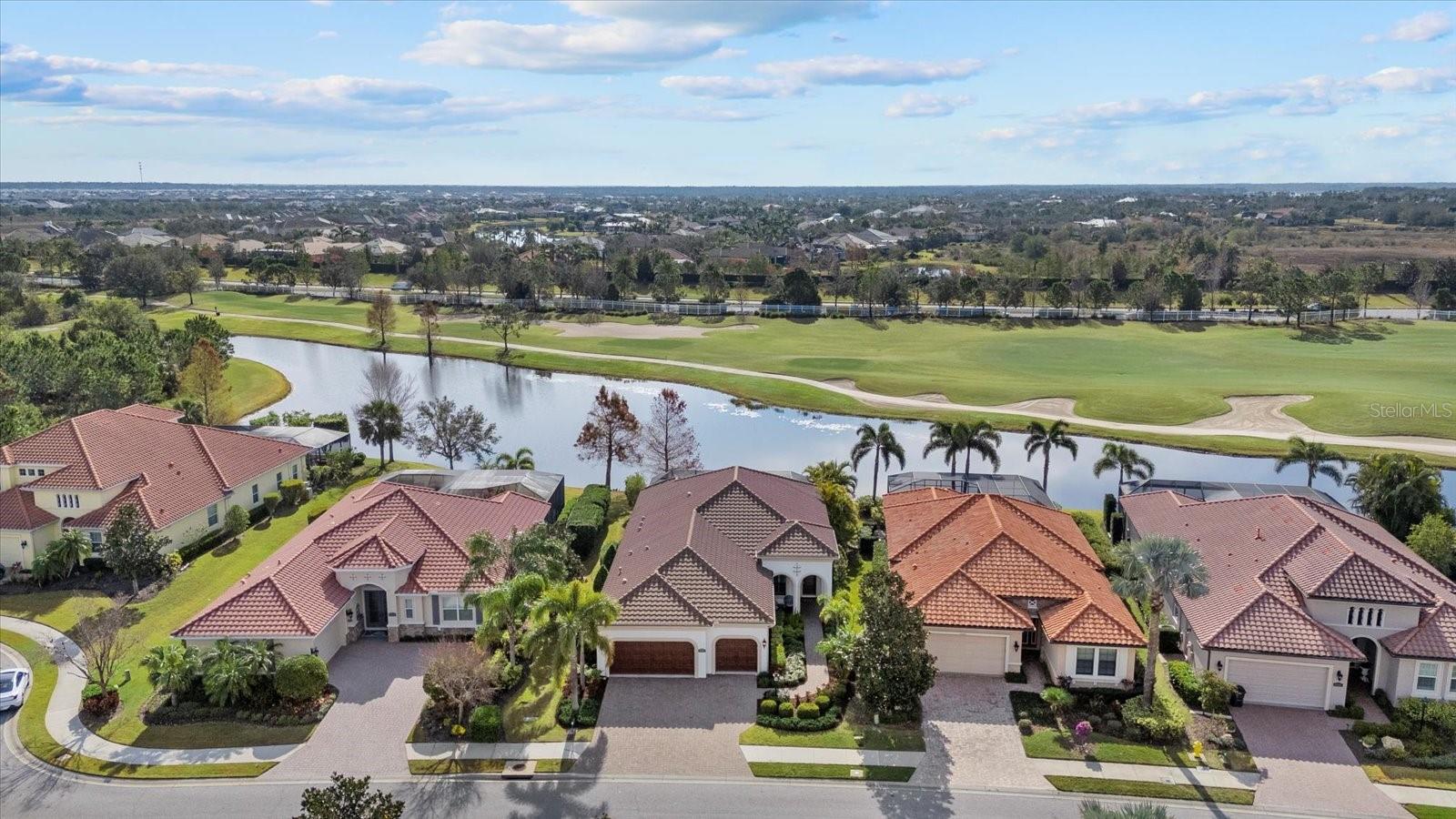 15608 LEVEN LINKS PL, LAKEWOOD RANCH, FL, 34202