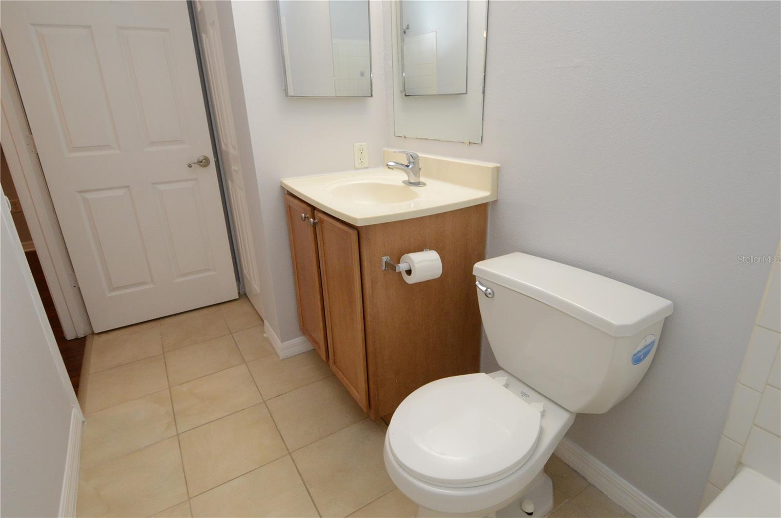 302 LAKE PARSONS GRN #202, BRANDON, FL, 33511