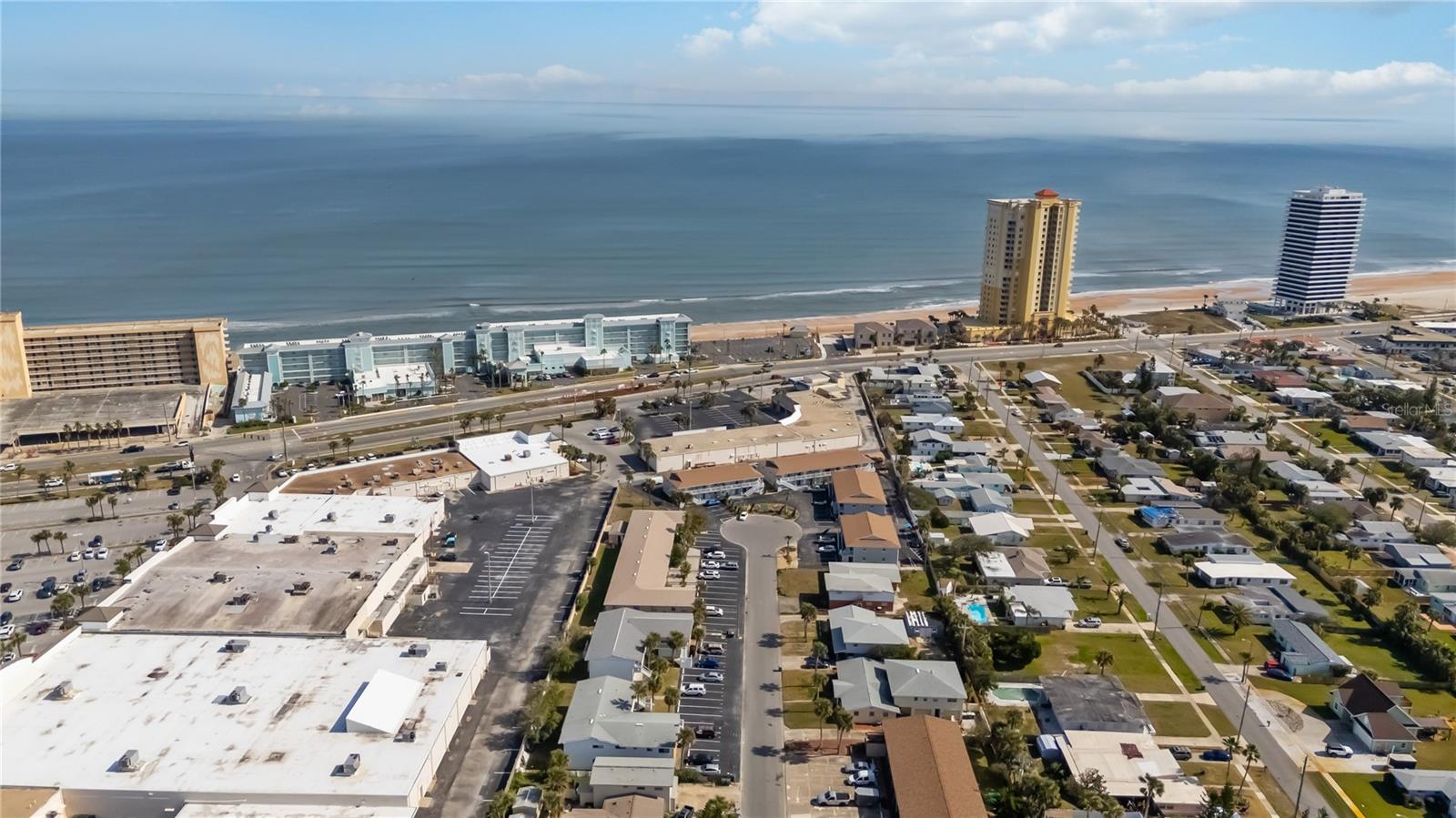 436 AUBURN DR #205, DAYTONA BEACH, FL, 32118