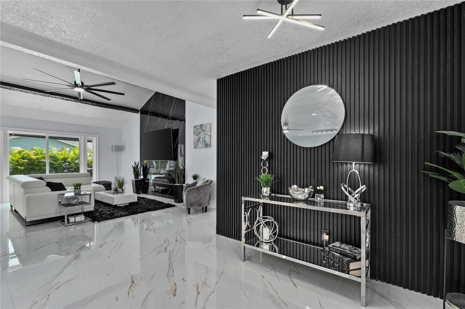 14040 CASCADE LN, TAMPA, FL, 33618