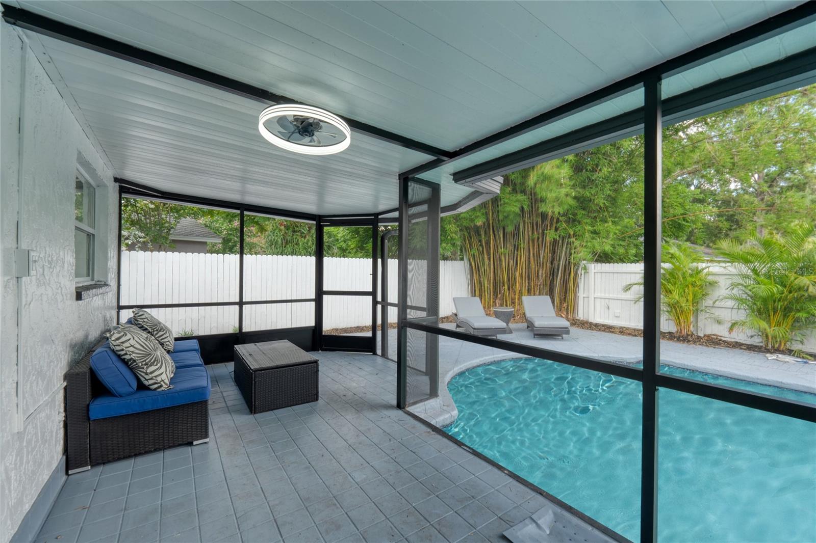 14040 CASCADE LN, TAMPA, FL, 33618