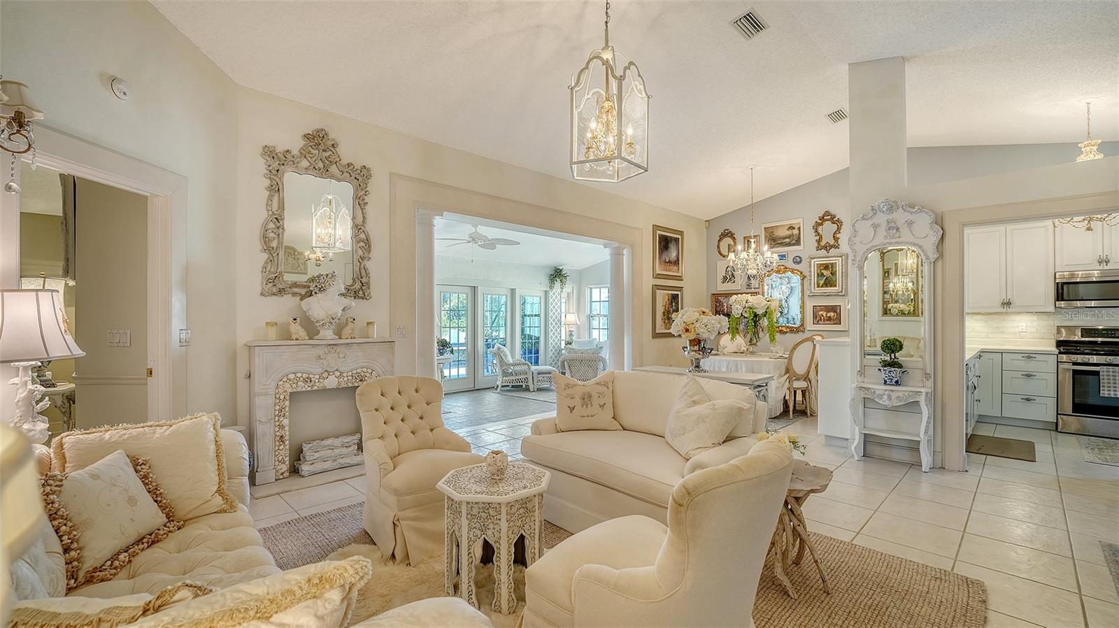 6425 STONE RIVER RD, BRADENTON, FL, 34203