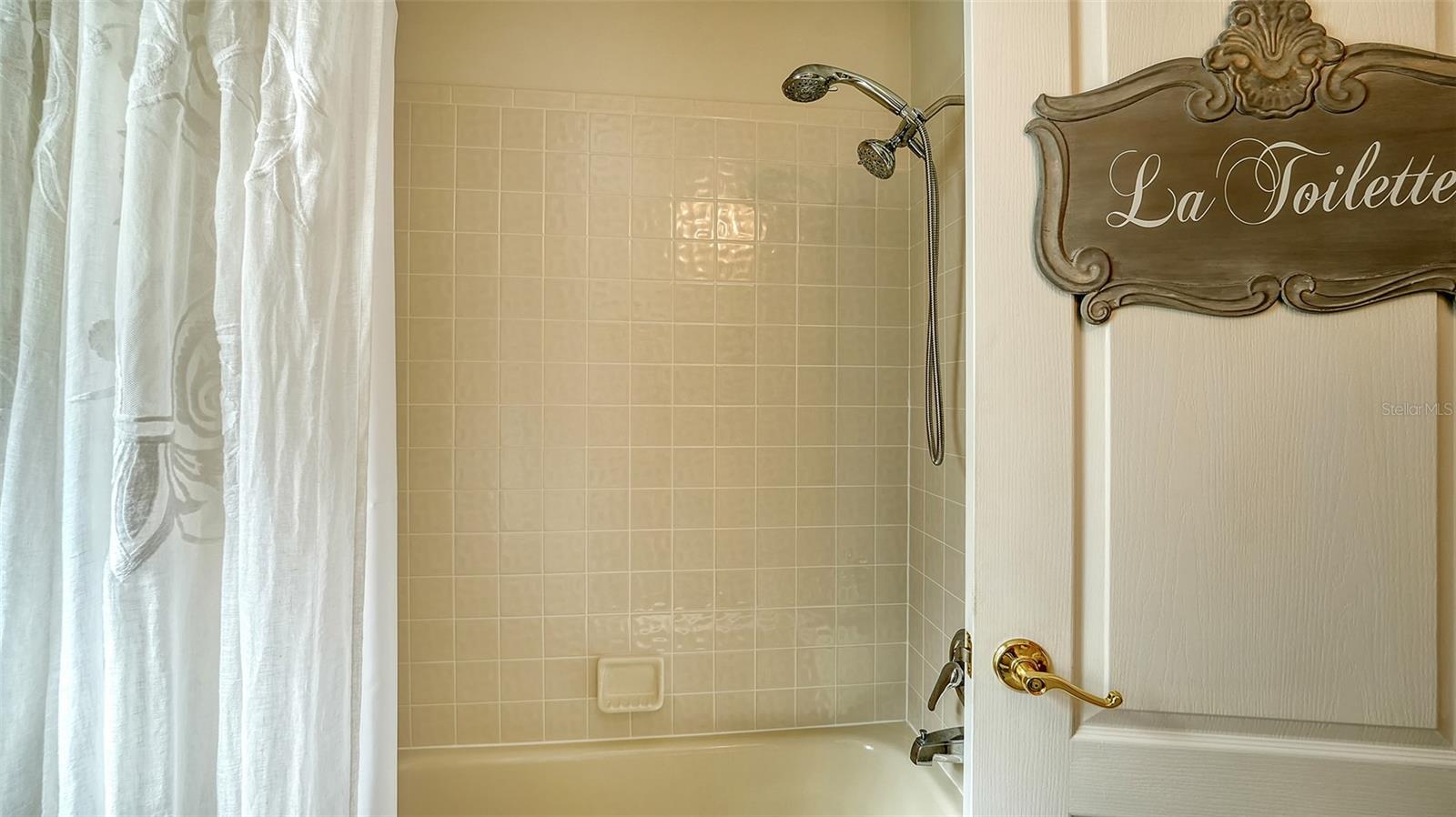 6425 STONE RIVER RD, BRADENTON, FL, 34203