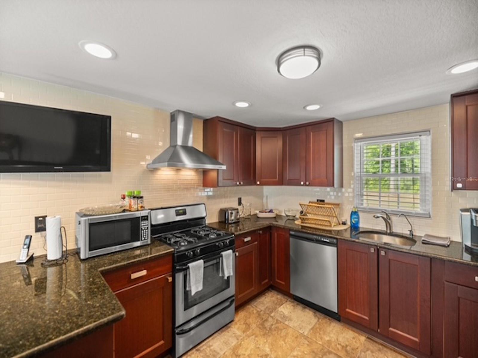 14090 NE 156TH LN, FORT MC COY, FL, 32134